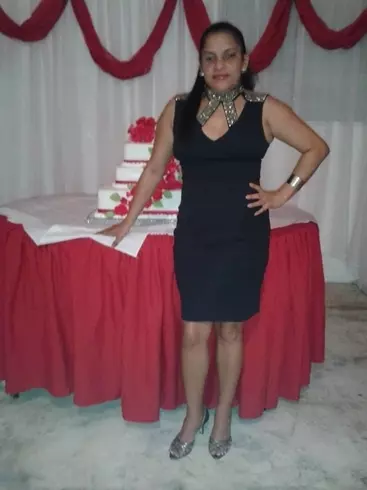 Mujer de 53 busca hombre para hacer pareja en Monseñor Nouel, República Dominicana