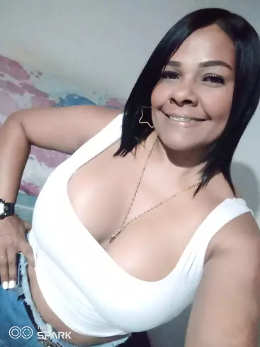 Mujer de 44 busca hombre para hacer pareja en Caracas, Venezuela