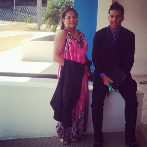 Chico de 28 busca chica para hacer pareja en Santiago, República Dominicana