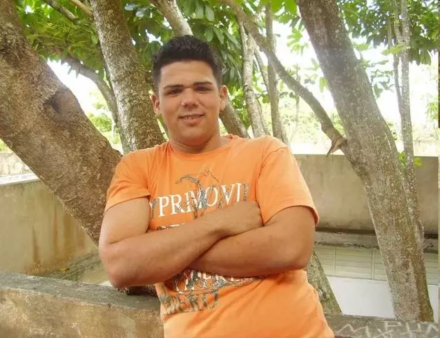 Chico de 33 busca chica para hacer pareja en Santa clara, Cuba
